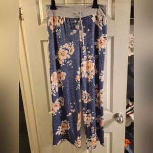 Suze xl blue with pink flowers, wide legged pants grey waiste band from Amazon